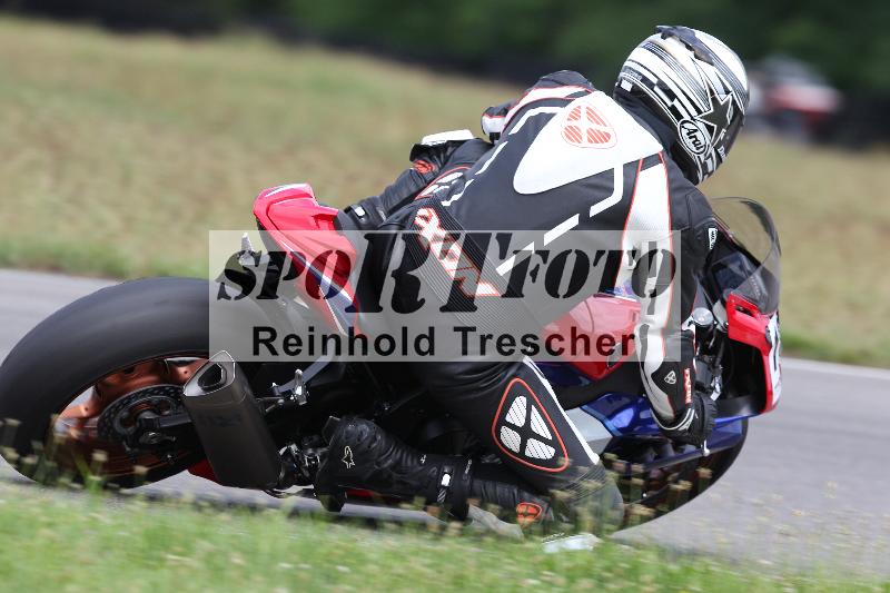 Archiv-2022/37 07.07.2022 Speer Racing ADR/Gruppe gelb/backside